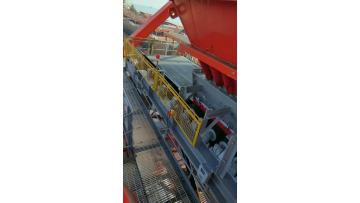 idlers on site