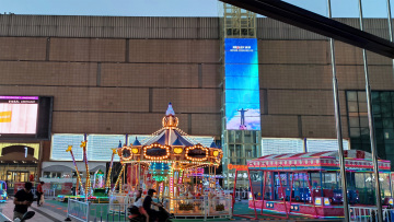 LED transparent screen sightseeing elevator