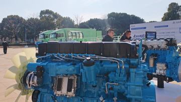 Interior of methanol generator set