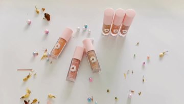 VELVET LIQUID EYESHADOW