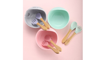 Silicone baby Suction  bowls with wooden spoon for children what eating1