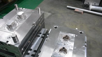 Medical moulding products steel mould tooling maker companies plastic injection mold service1