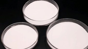 White crystalline powder
