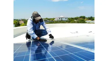 Chinese Factory Half Cell 700W Mono Solar Panel for Home and Industry1