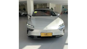 Rear-Wheel Drive Coupe Dongfeng eΠ007 2025