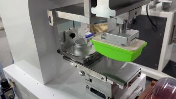 Pad printer for cups