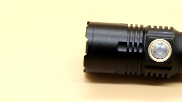 pen clip xhp50 zoomable Silicone anti-skid pipe turch light led flashlight torch tactical flashlight with pressure switch1