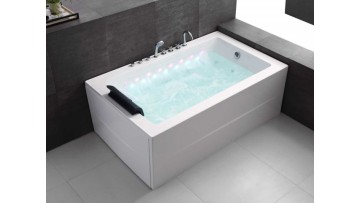 Skirted Soaking Tub
