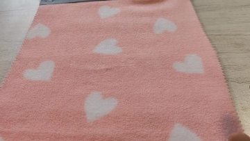 Hot Sale 100 Polyester Customized Color Soft And Stretchy Heart Pattern Print Polar Fleece Fabric For Clothing1
