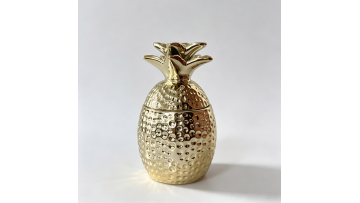Gold-plated glass pineapple bottle