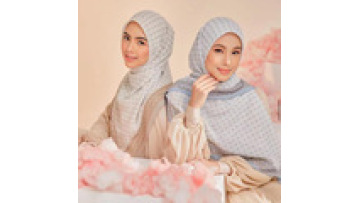 Custom Malaysia 2024 Printed Voile Square Scarf Hijab Indonesia Muslim Malaysian Tudung Bawal Voile Hijab for Women1