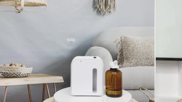 Smart Aromatherapy Essential Oil Diffuser,  Nebulizing Scent diffuser Machine with waterless Cold-Air automatic scent Diffuser1
