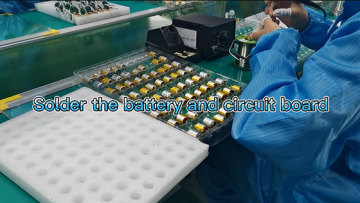 Solder the battery and circuit board of Mini cup v