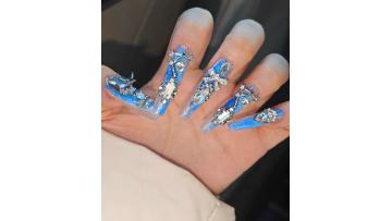 **Libra** Stiletto Blue with Silver Chains