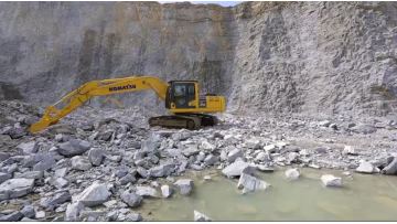Komatsu PC210-11M0 Excavator