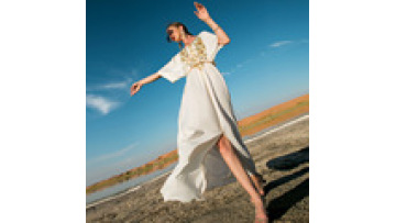 2023 Explosive Gold Lace Heavy Industry Embroidery Hand-stitched Diamond Dress Middle East Net Celebrity Evening Gown1