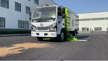 Dongfeng road sweeper truck 