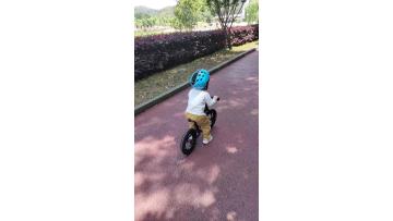 Want to experience the fun of riding, the purchasing of the professional and comfortable riding equipment is a major question