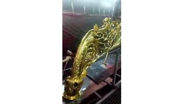 golden spray on chrome.mp4