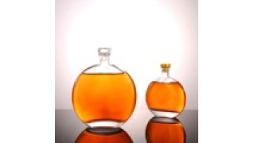 Wholesale High Quality Shaped Glass Wine Bottle Modern Glass Wine Bottle1