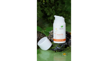 Wholesale Anti Wrinkle Organic Tightening Hydrating Neck Cream Anti Aging Whitening Effective Neck Firming Cream For Black Neck1