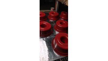 Hollow mold