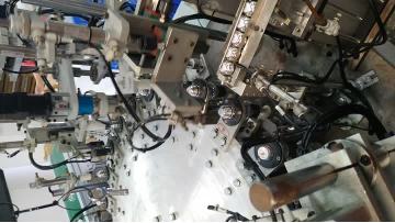 LED bulb capped