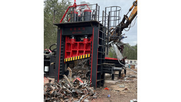 Gantry shear with 500 tons pressure