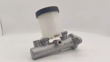 FOR NISSAN Brake Pump OEM 46010-J1800 High Quality Brake master cylinder1