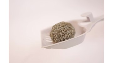 Mixed Size Apple Scented Bentonite Cat Litter