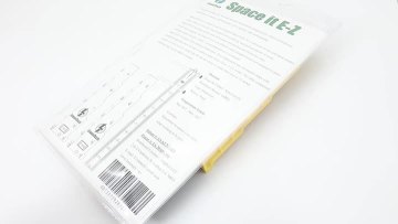 plastic clamshell packaging