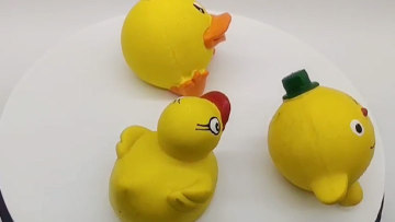 LATEX TOY DUCK