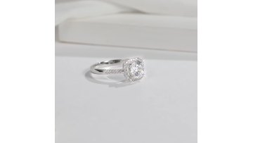 Hot Sale Wedding  925 Sterling Silver Moissanite Engagement Ring Moissanite Diamond Ring Women Engagement1