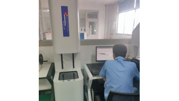Large field fast size measuring instrument