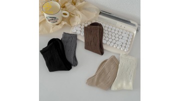 Korean version hole socks Harajuku style mid tube socks
