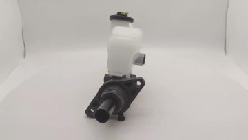 47028-07010 Brake master cylinder FOR TOYOTA1