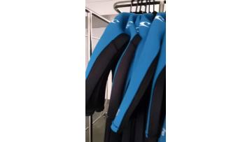 Wetsuit bulk goods with good quality.