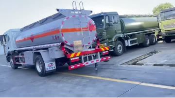 Dongfeng oil tanker