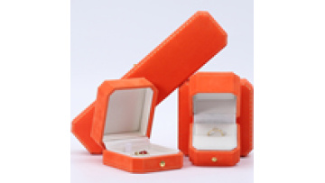 Hanhong Factory Square velvet jewelry box in stock Organizer Women's Gift custom logo pendant ring Orange jewelry storage box1