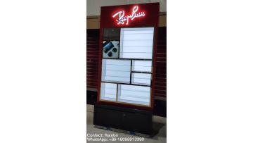 RayBan showcase 