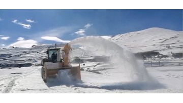 Snow blower-short distance snow dumping mode