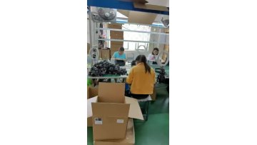 2021 Wholesale Beauty RGB Color Changing Led Selfie Camera Ring Light With Adjustable Tripod Stand & Phone Holder1