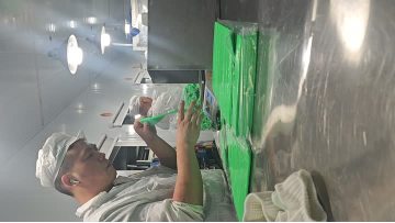 cutting and arranging the silicone strips in forming workshop