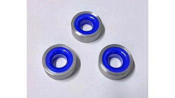 Blue zirconia valves