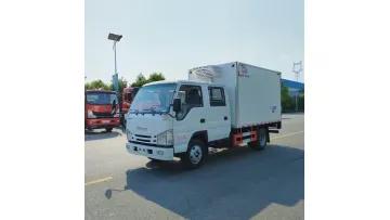 New Arrival 1suzu 4X2 4m Crew Cab Mini Refrigerated Truck1
