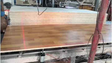 Wood-grain fire-resistant magnesium oxide flooring