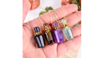 Wholesale Charm Jewelry Essential Oil Bottle Crystal Pendant  Crystal Perfume Bottle Necklace1