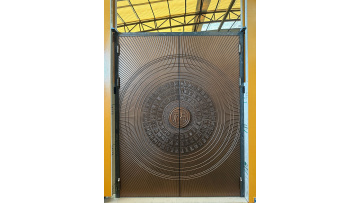 ENTRANCE DOOR C