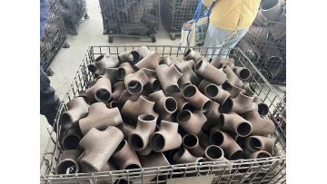 Steel Tee in Factory