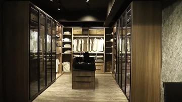 walk-in closet.mp4
